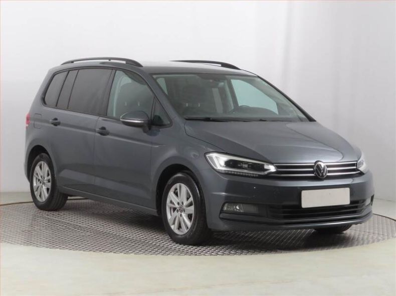 Volkswagen Touran - hlavní foto