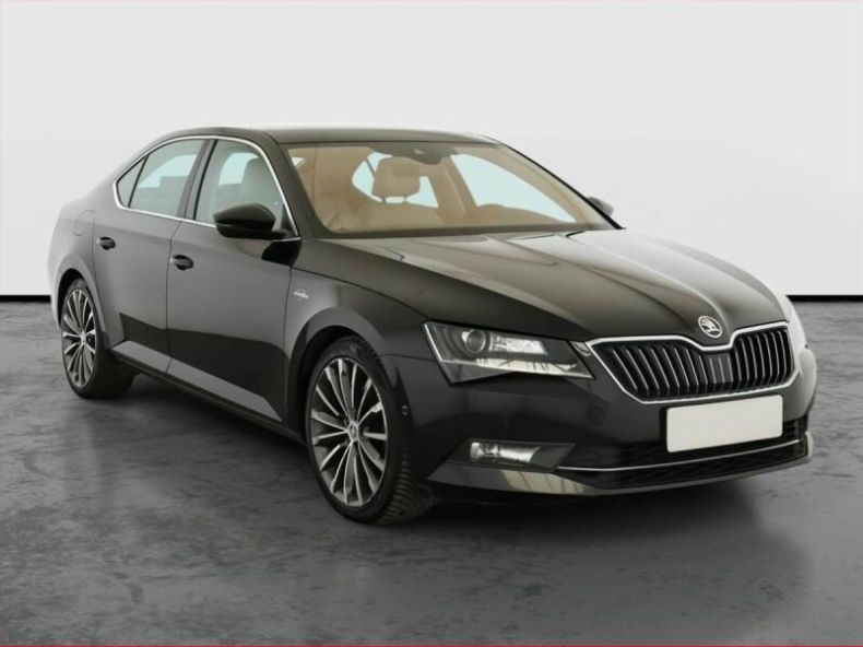Škoda Superb - hlavní foto
