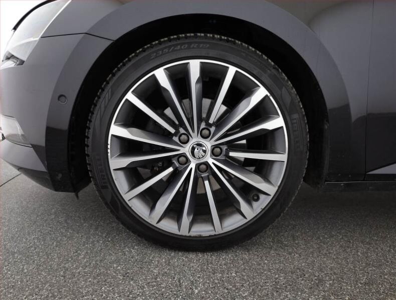 Škoda Superb - hlavní fotka