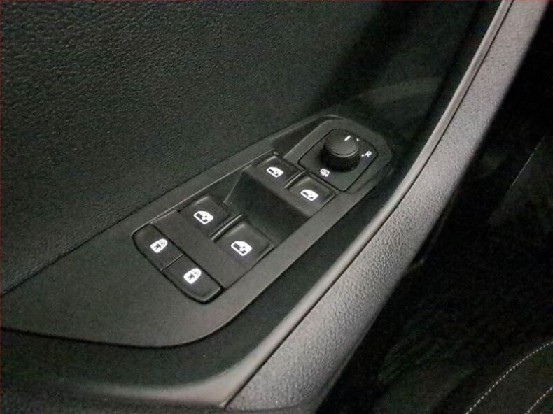 Škoda Karoq - hlavní fotka