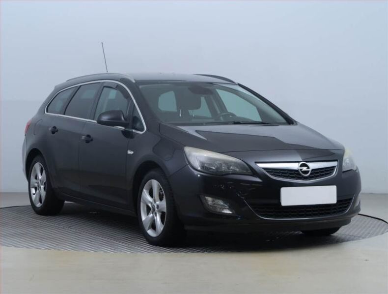Opel Astra - hlavní foto