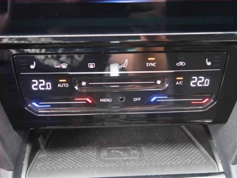 Volkswagen Passat - hlavní fotka