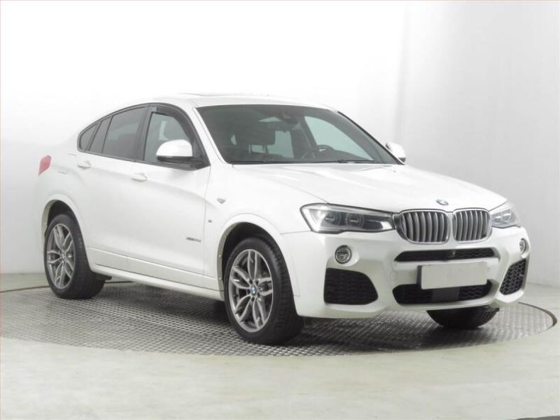 BMW X4 - hlavní foto