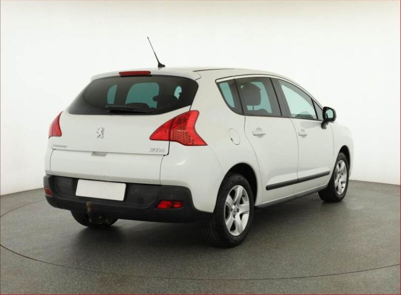 Peugeot 3008 - hlavní fotka