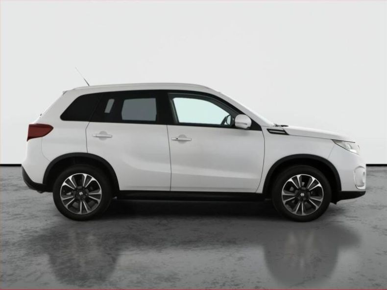 Suzuki Vitara - hlavní fotka