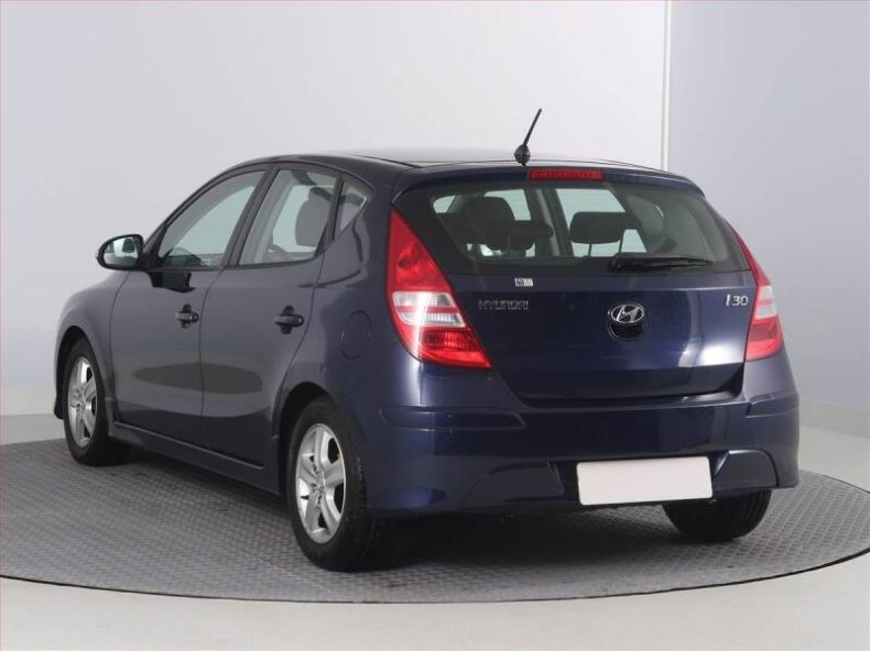 Hyundai i30 - hlavní fotka