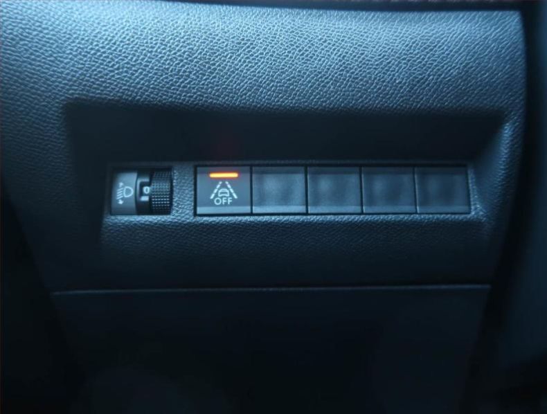 Peugeot 2008 - hlavní fotka