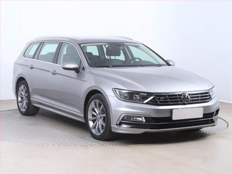 Volkswagen Passat - hlavní fotka inzerátu
