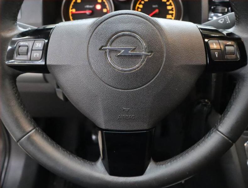 Opel Zafira - hlavní fotka