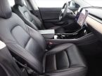 Tesla Model 3 - fotka číslo 6