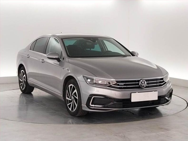 Volkswagen Passat - hlavní fotka inzerátu
