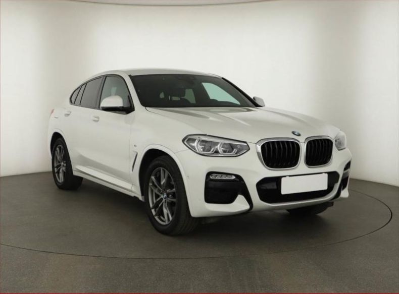 BMW X4 - hlavní foto