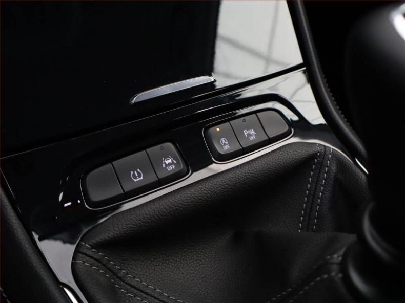 Opel Grandland X - hlavní fotka