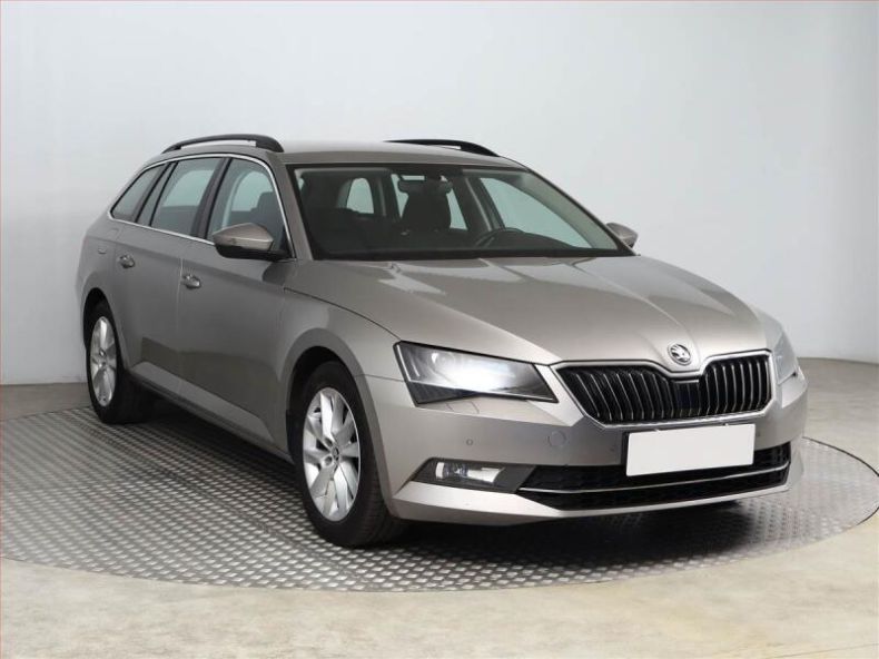 Škoda Superb - hlavní fotka inzerátu
