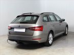 Škoda Superb - fotka číslo 4