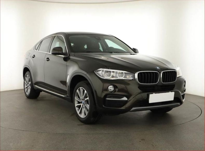 BMW X6 - hlavní foto