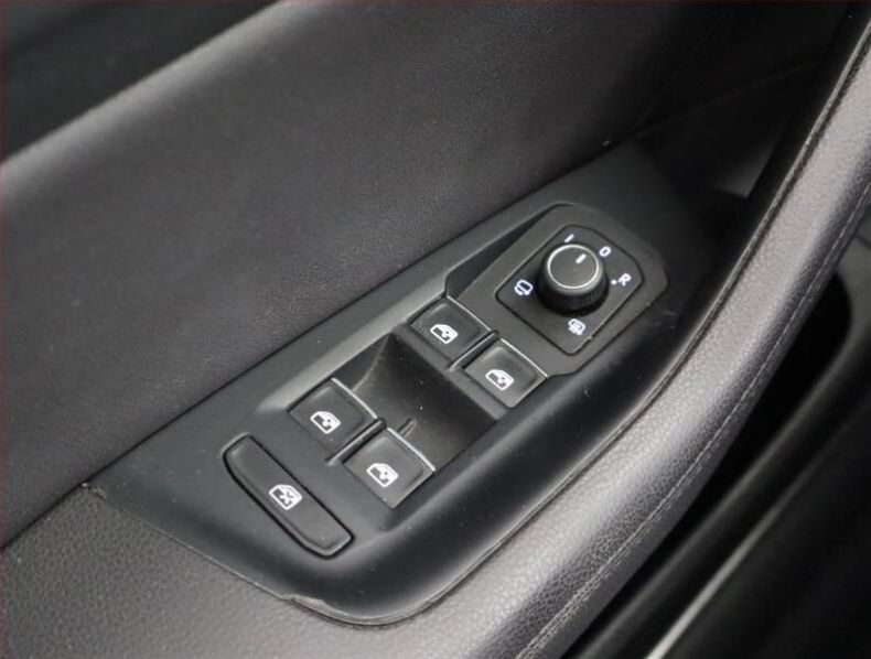 Volkswagen Passat - hlavní fotka