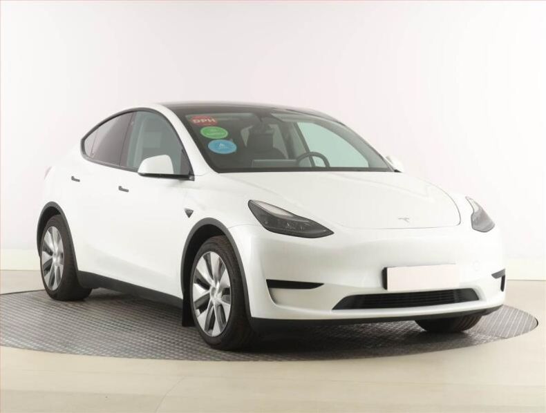 Tesla Model Y - hlavní fotka inzerátu