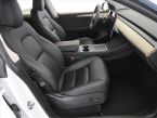 Tesla Model Y - fotka číslo 8