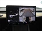 Tesla Model Y - fotka číslo 17