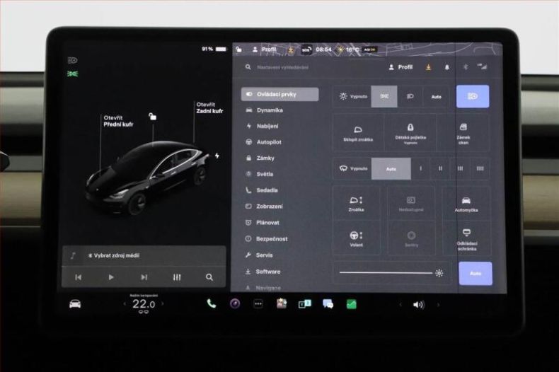 Tesla Model 3 - hlavní fotka