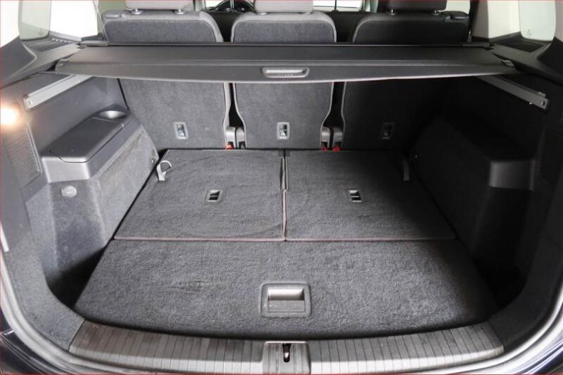 Volkswagen Touran - hlavní fotka