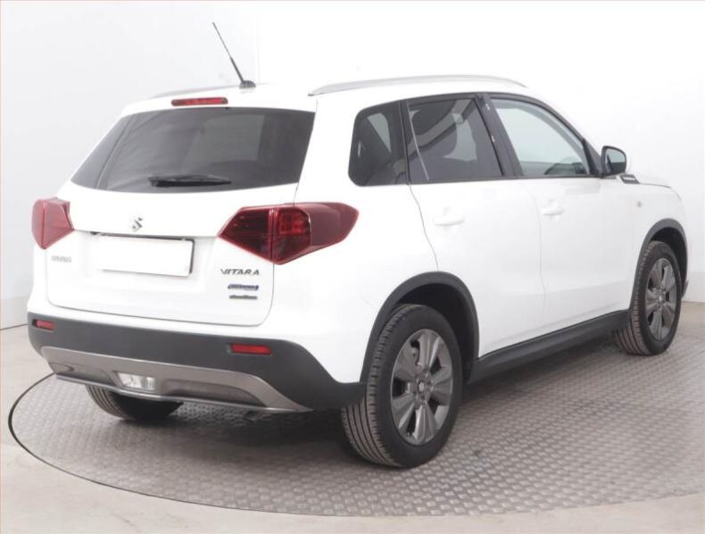 Suzuki Vitara - hlavní fotka