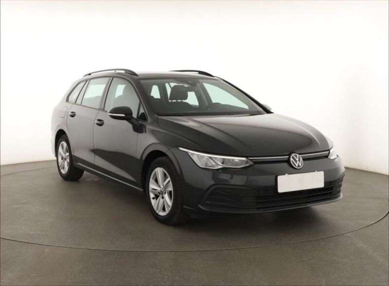 Volkswagen Golf - hlavní fotka