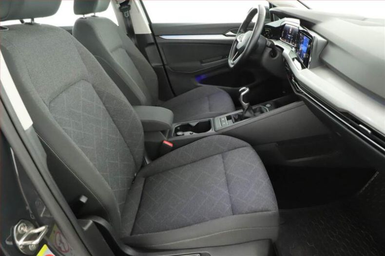Volkswagen Golf - hlavní fotka
