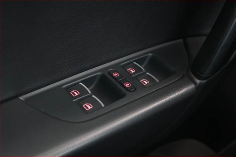 Volkswagen Touareg - hlavní fotka