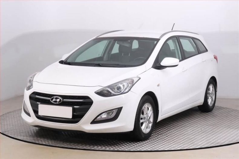 Hyundai i30 - hlavní fotka