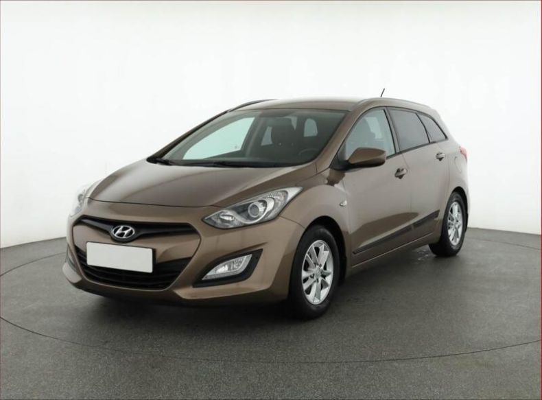 Hyundai i30 - hlavní fotka