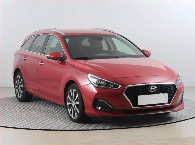 Hyundai i30 - hlavní foto