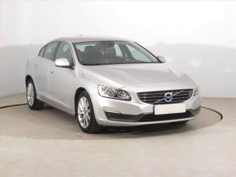 Volvo S60 - hlavní fotka inzerátu
