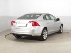 Volvo S60 - fotka číslo 4