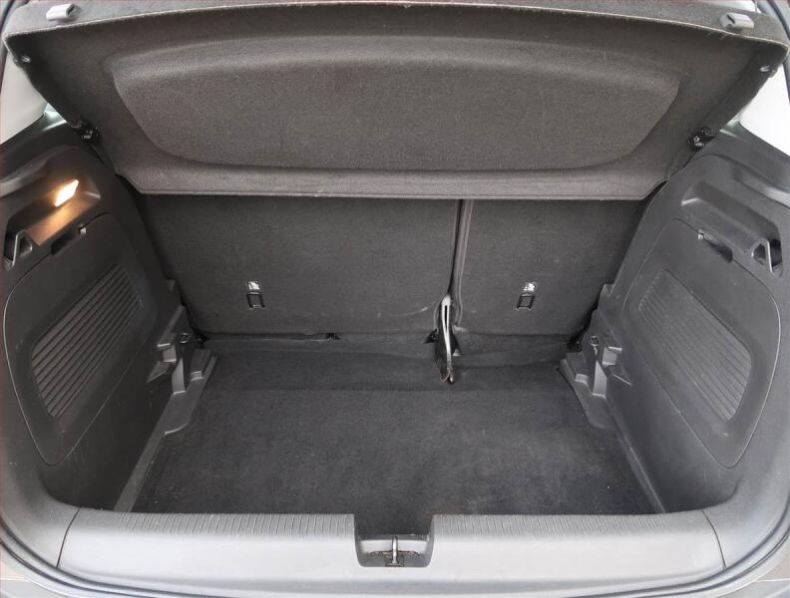 Opel Crossland X - hlavní fotka