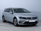 Volkswagen Passat - fotka číslo 0