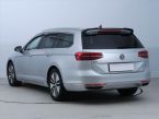 Volkswagen Passat - fotka číslo 3