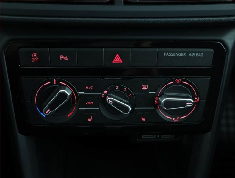 Volkswagen T-CROSS - hlavní fotka