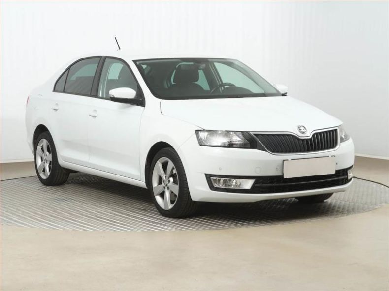 Škoda Rapid - hlavní foto