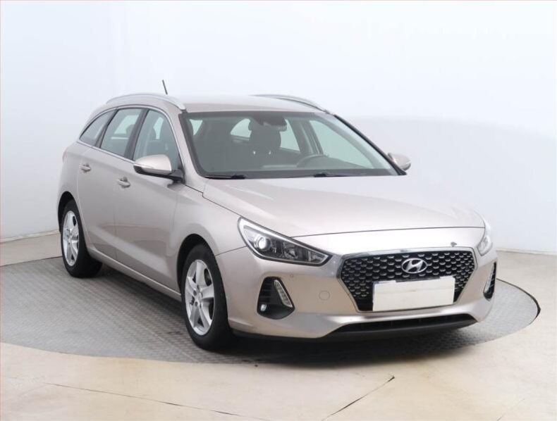 Hyundai i30 - hlavní foto