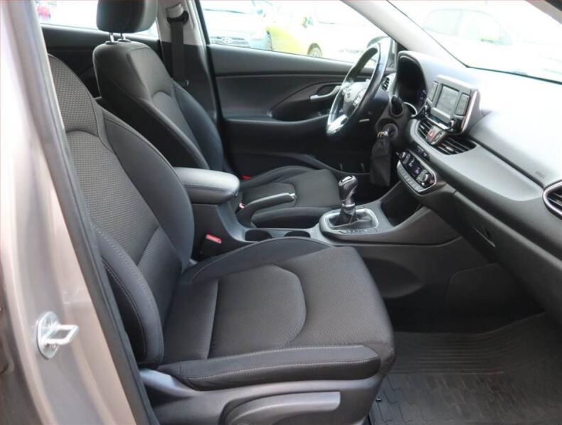 Hyundai i30 - hlavní fotka