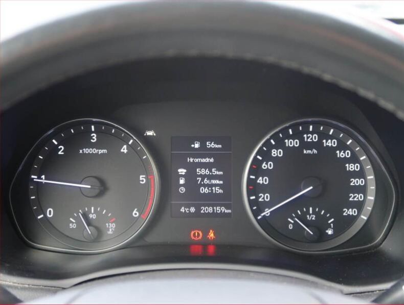 Hyundai i30 - hlavní fotka