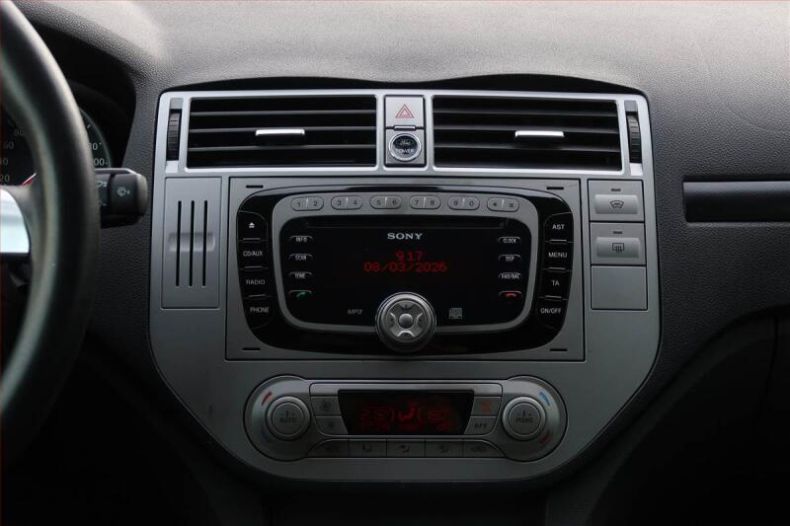 Ford Kuga - hlavní fotka