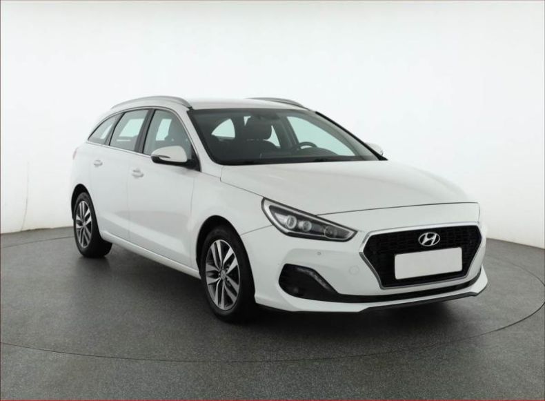 Hyundai i30 - hlavní foto