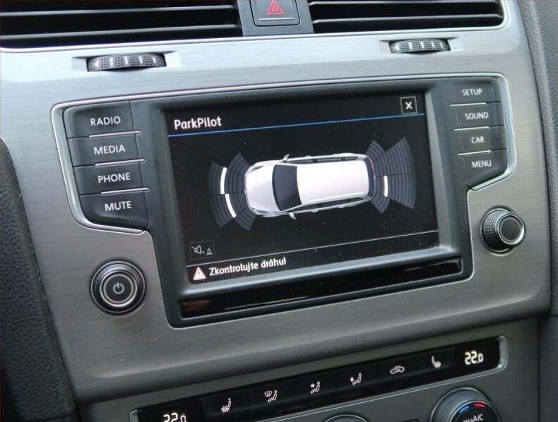 Volkswagen Golf - hlavní fotka