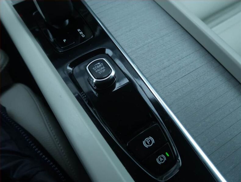 Volvo V60 - hlavní fotka