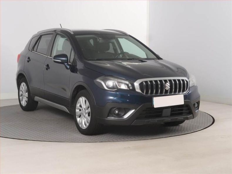 Suzuki SX4 - hlavní fotka