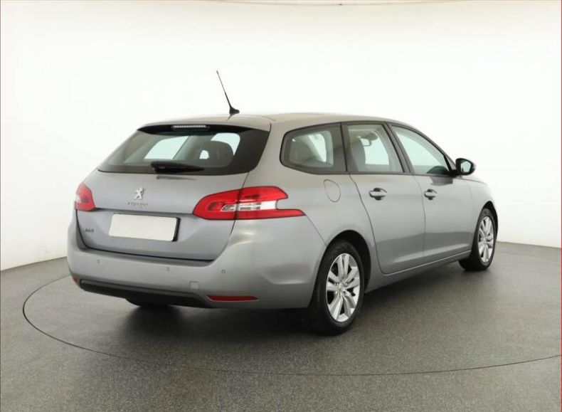 Peugeot 308 - hlavní fotka