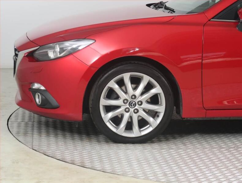 Mazda 3 - hlavní fotka